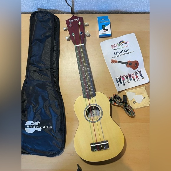 Ukulele Set - Picture 2 of 2